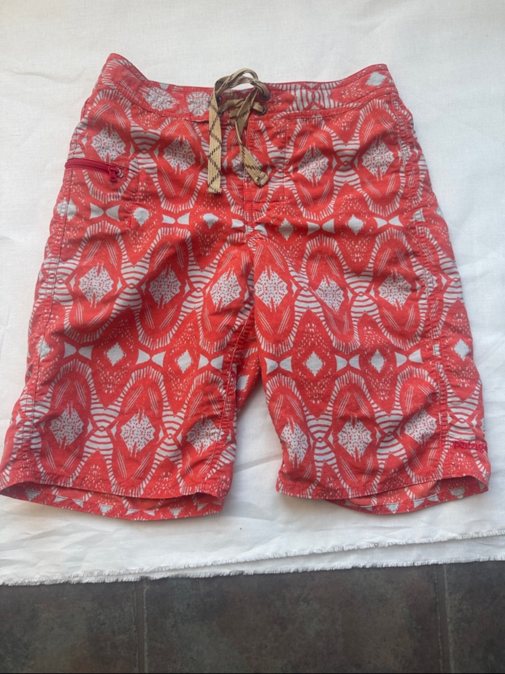 Patagonia Boy's Size 10 Board Shorts Swim Trunks Coral Light